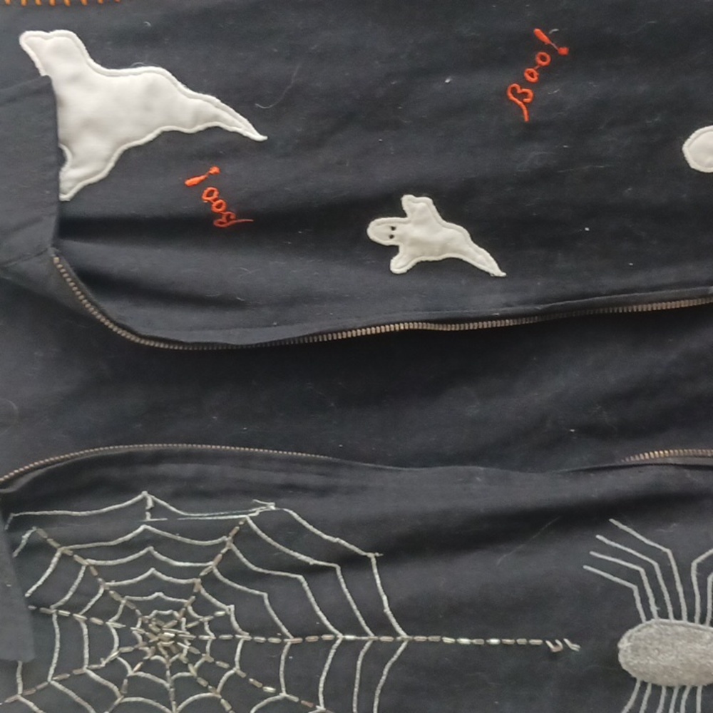 Vest - Picture 2 of 3
